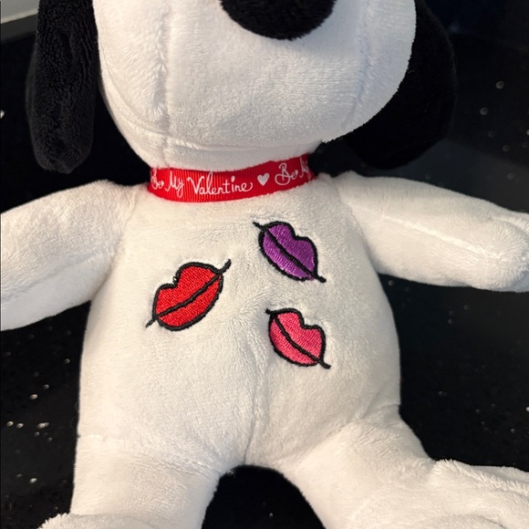 *2 Peanuts Snoopy LIT Musical Plush Kisses Lips Valentine & Bouquet Flowers Kids - Picture 10 of 17